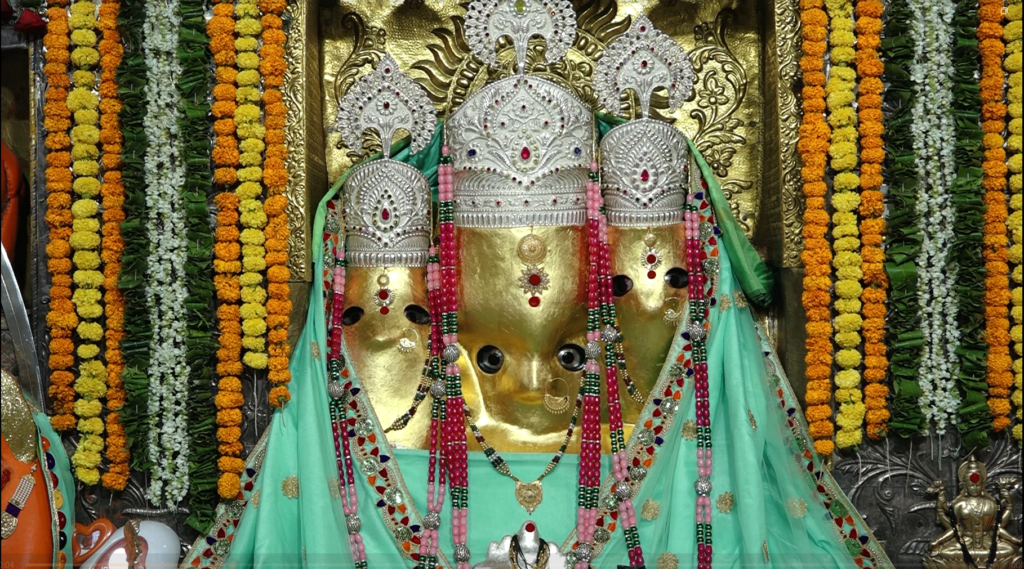 माँ बगलामुखी
